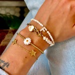 Afbeelding laden in gallerij, De Letter Bracelet