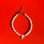 Afbeelding laden in gallerij, De Letter Bracelet