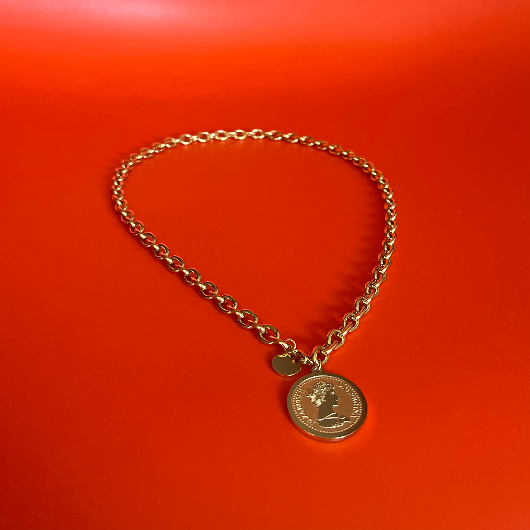 De Elizabeth Necklace